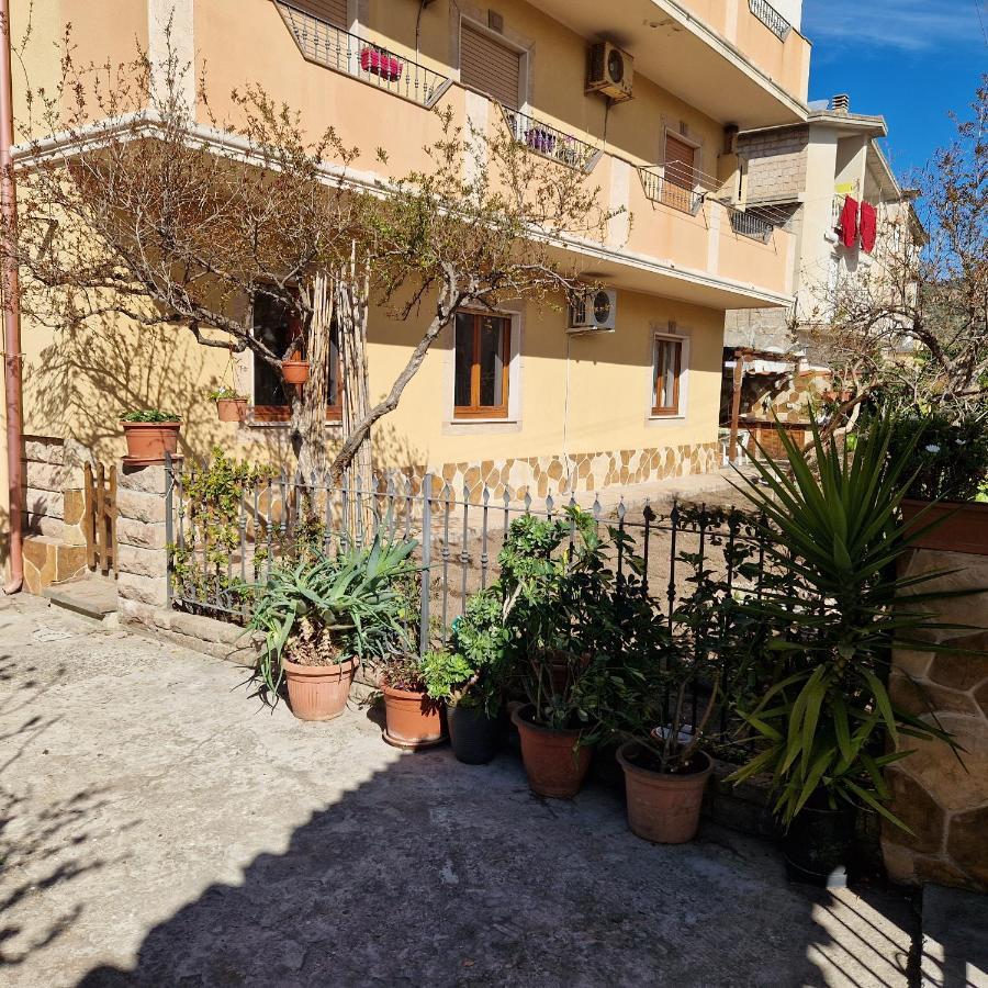Appartamento Casa Vostra Боза Екстер'єр фото