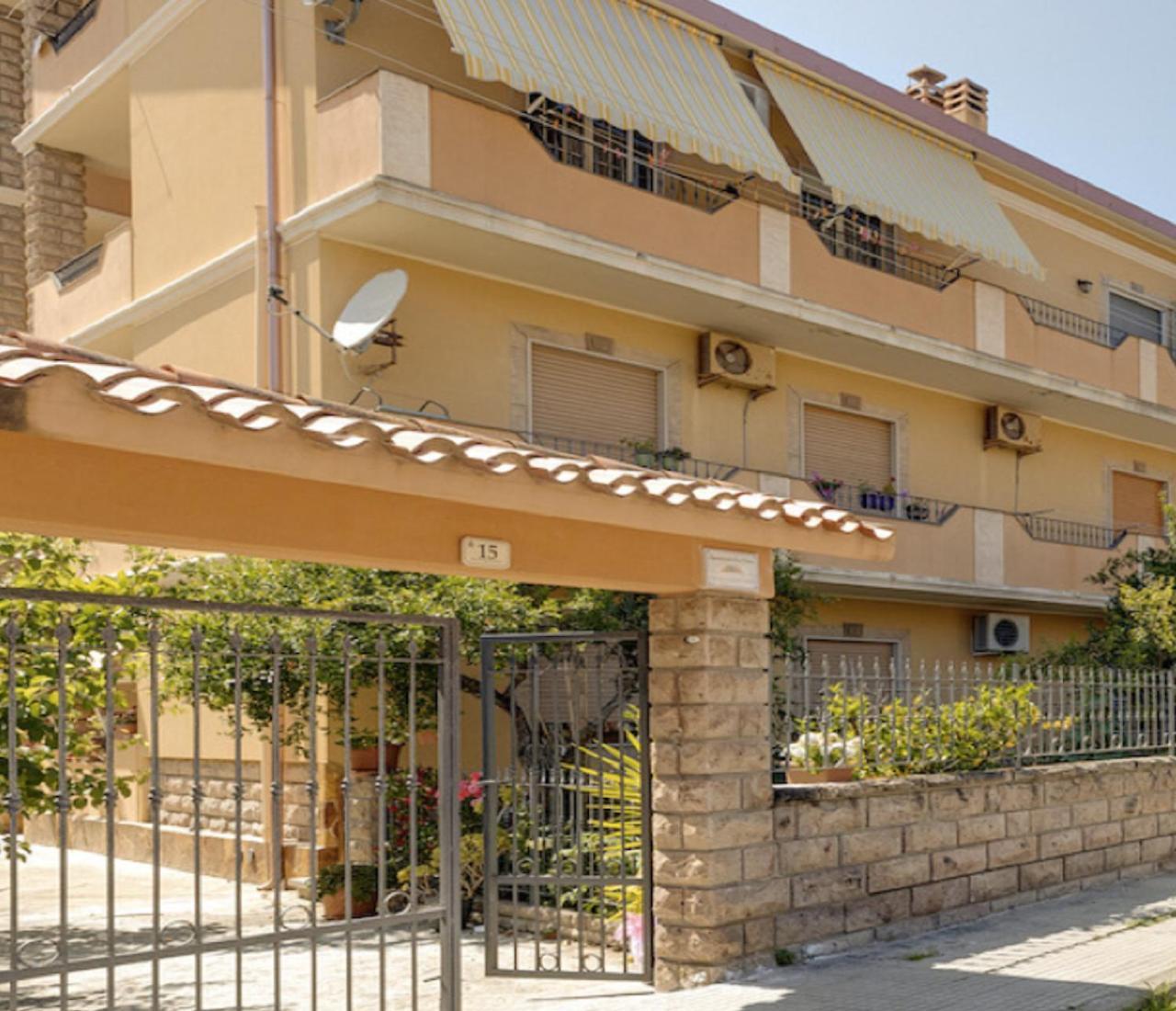 Appartamento Casa Vostra Боза Екстер'єр фото